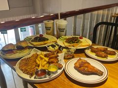 -Thanks美式餐厅(汉堡咖啡店)