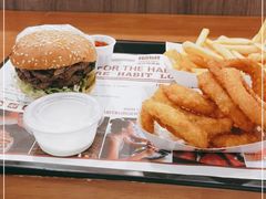 -The Habit Burger Grill 哈比特汉堡(世博店)