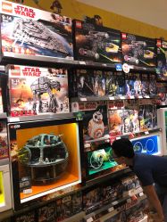 -乐高授权专卖店(朝阳大悦城店)