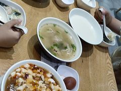 -三好食堂(煎饺·馄饨·肉饼米线·盛世广场店)