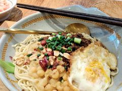 -呼啦面馆·头牌豌杂面(爱琴海店)