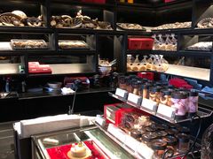 -Salon de The de Joel Robuchon(外滩18号店)