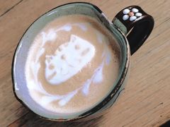 热奶茶-海边的猫和咖啡馆