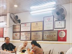 用餐区-文记壹心鸡(宝华路店)