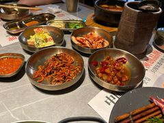 -草家酱蟹炭火烤肉店(珲春南路一店)