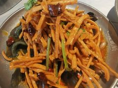 -巴厘龙虾·榜首油焖大虾(音乐学院·沿江酒馆店)