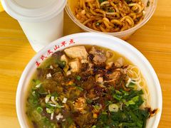 -文山荷鲜居(翠湖店)