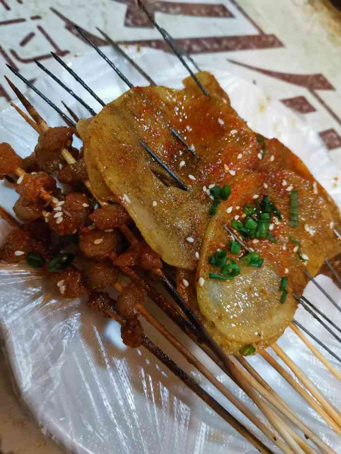 神农烧烤美食-"螃蟹不大,很够味,但对我来说太辣了,也没.