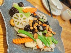 -花溪雨·森林餐厅(石基店)