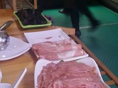 -何氏串串香火锅(翠亨店)