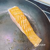 香煎三文鱼当早餐