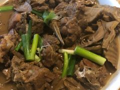 春笋炖排骨-温州一家人美食(西木头市店)