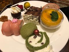 -松山湖凯悦酒店·Café自助餐厅·周末火舞秀表演