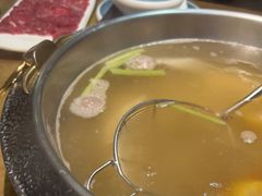 -左庭右院鲜牛肉火锅(金山万达店)