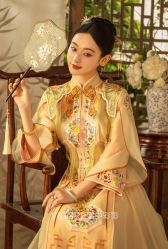 -雪中彩影婚纱摄影·微光艺术中心