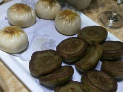 青稞饼-清真军邺·金富苑肥牛(石坡街旗舰店)