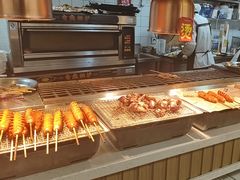 -四囍码头海鲜烧烤自助火锅(外滩南京东路悦荟广场店)