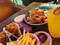 -Famous肥猫墨西哥音乐餐吧(五棵松华熙LIVE店)