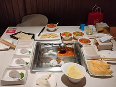 -海底捞火锅鲜切牛肉主题店(长寿路店)