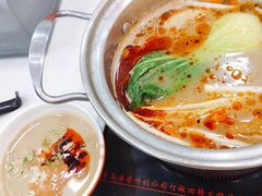 -亿富盛餐饮旋转小火锅(乐客城店)
