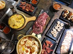 -鑫釜山海鲜烧烤(鑫丰国际店)