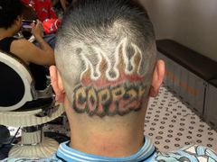 -鸿通城购物中心