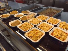 -同济大学本部学苑饮食广场