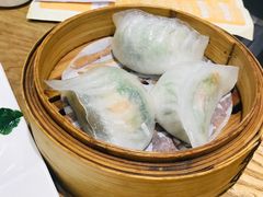 蒜香鲜虾菠菜饺-赏点粤式点心(广州塔店)