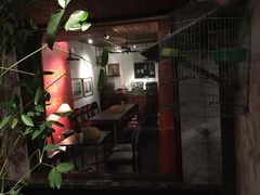 -Cuc Gach Quan Restaurant