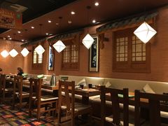 -云海肴·汽锅鸡·云南菜(天山百盛优客店)