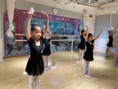 -炫艺舞蹈培训中心(枫尚奥特莱斯店)