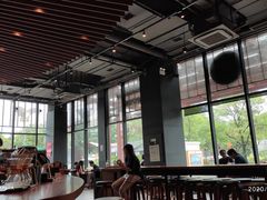 -星巴克(西安曲江银泰店)