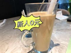 尊赏丝滑奶茶（热）-必胜客(万达广场店)