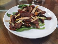 -芦茨金富饭庄·25年老字号·专做稻草鸡