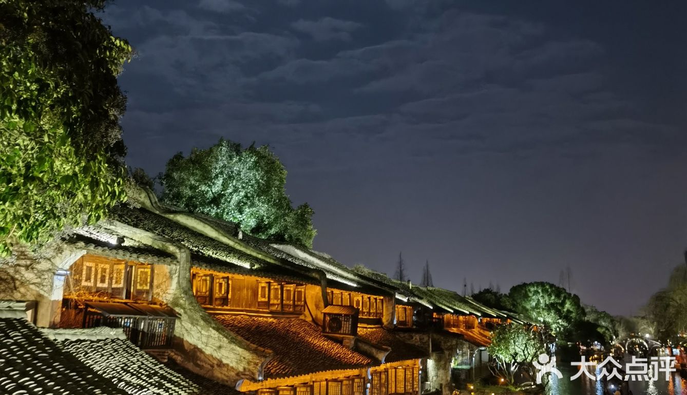 乌镇里的豪迈羊脚面