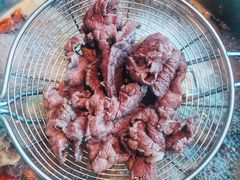 现切吊龙肉-为什么牛潮汕牛肉火锅(中信广场店)