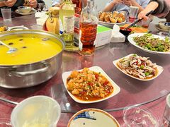 -臻鲜燕海鲜融合餐厅(金陵style店)