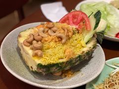 菠萝海鲜炒饭-mango tree芒果树泰国餐厅(青岛万象城店)