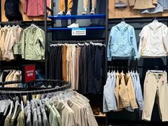 -首创奥特莱斯(西安店)