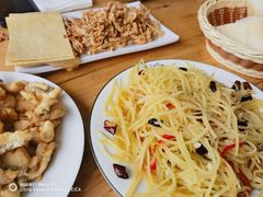 -美顺香食府鱼头老店(雪野湖店)