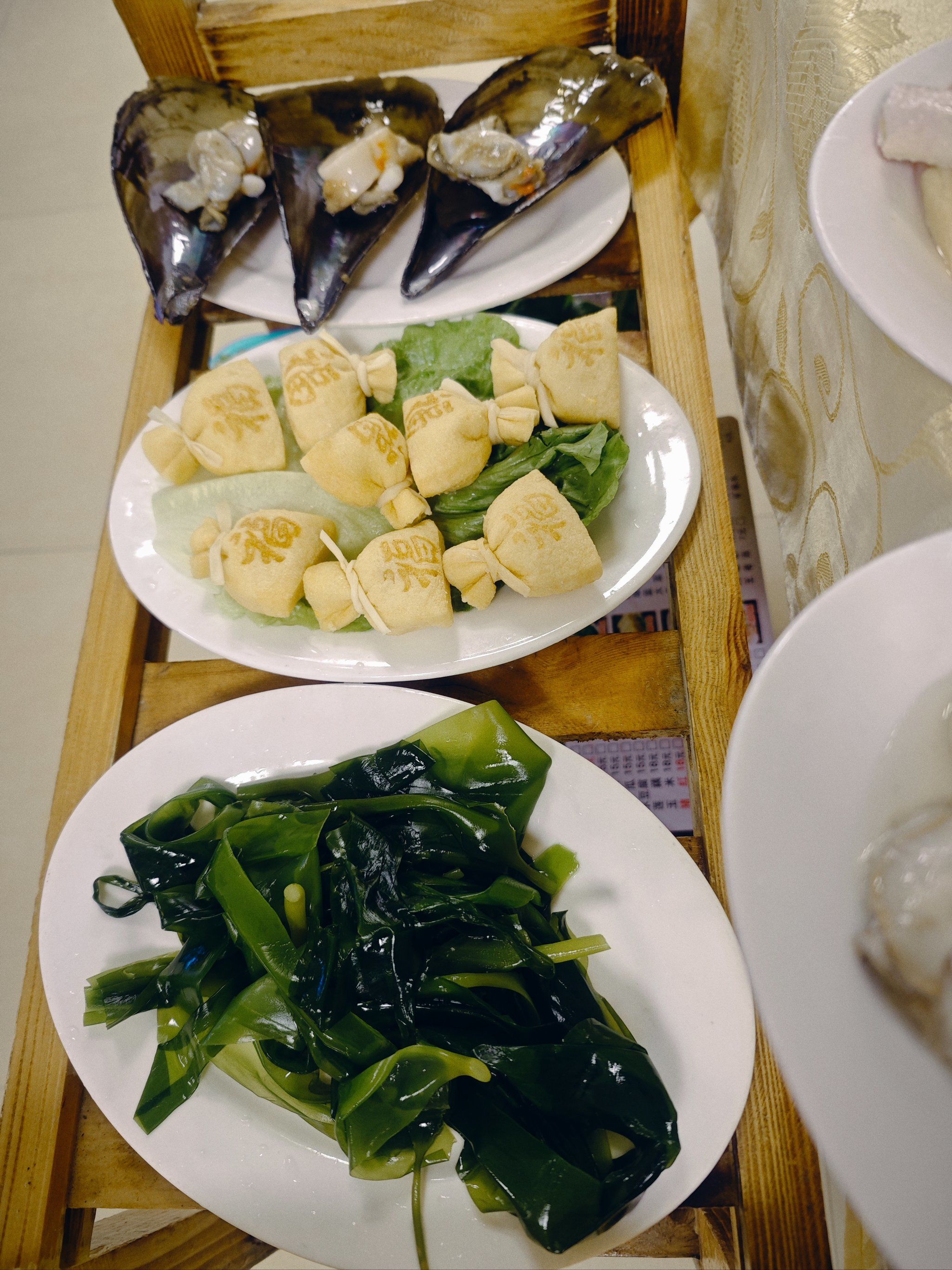 n店铺就在拱北口岸附近,路口就看到口岸,吃完饭过关刚刚好#生蚝火锅