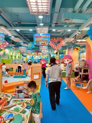 -莫莉幻想儿童乐园(深圳南山欢乐颂店)