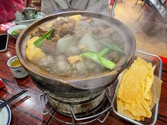 牛筋丸牛杂煲-沙胆彪炭炉牛杂煲(成都玉林店)