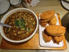 小油条配酸辣汤-味莊·青岛菜(云霄路店)