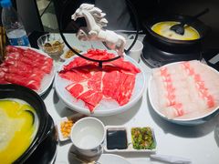 -无界釜·河豚鱼汤锅(红山动物园店)