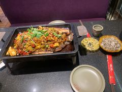 -俏巴妹烤鱼香锅(奥体店)