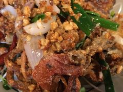 -Cuc Gach Quan Restaurant