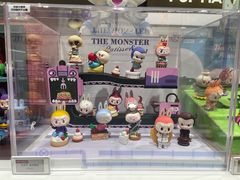 -泡泡玛特POPMART(世豪广场店)