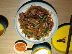 干炒牛河-昌勝香港深井烧鹅(新年华店)
