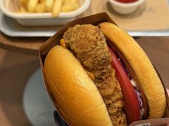 -M Stand(南京新街口金鹰店)